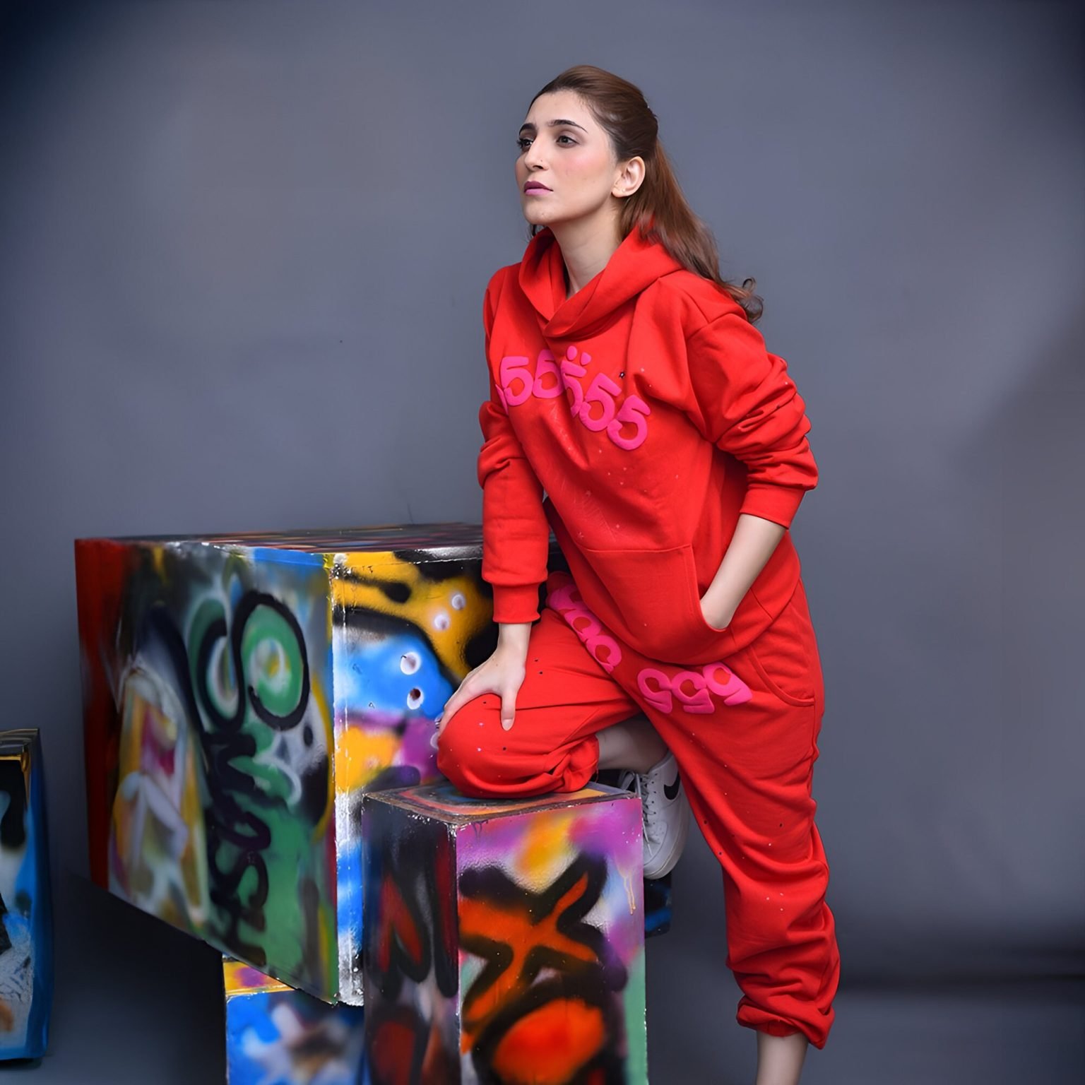 Sp5der Tracksiut Worldwide 555 Red Angel